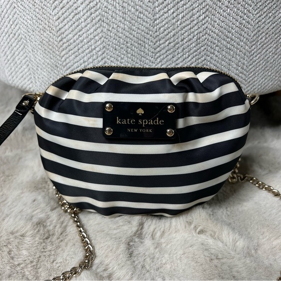 Kate Spade Black White Stripe Satin Crossbody Bag Chain Strap Small Purse - Picture 2 of 15